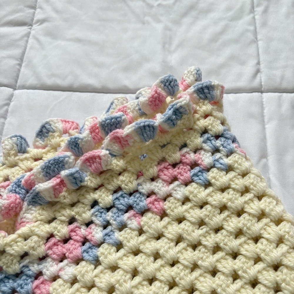 Vintage Handmade Pastel Crochet Baby Blanket Yellow Pink Nursery 34x34 Square - Picture 5 of 5